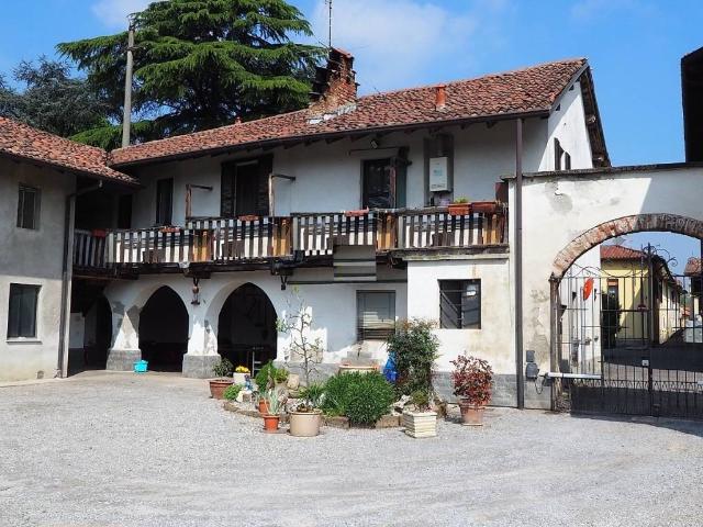 Rustico in vendita a Pozzuolo Martesana, Lombardia