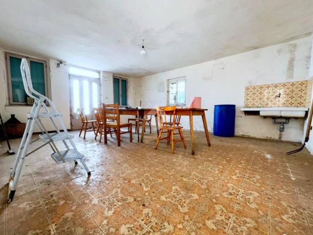 Rustico in vendita a Pradamano, Friuli-Venezia Giulia