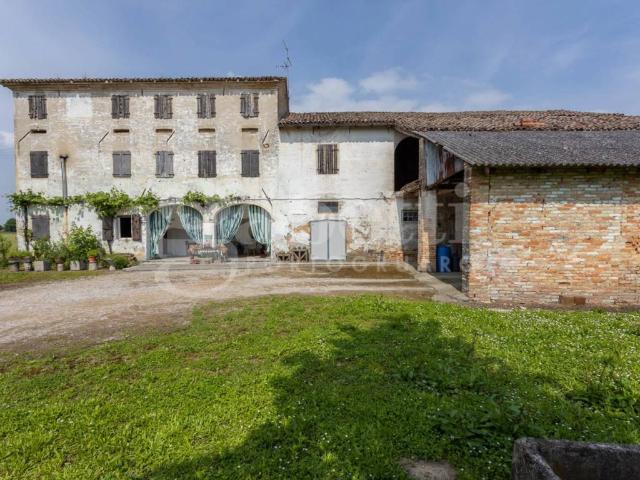Rustico in vendita a Pramaggiore, Veneto