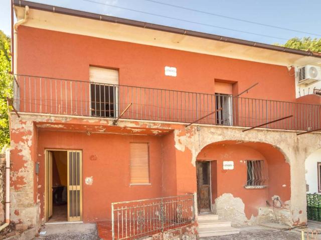 Rustico in vendita a Pratella, Campania