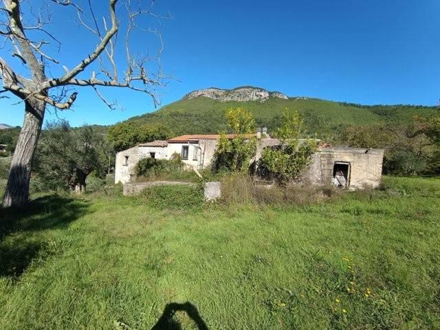 Rustico in vendita a Pratella, Campania