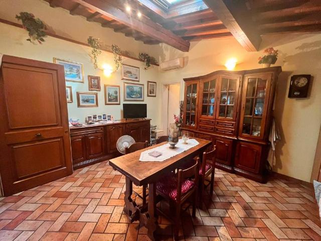Rustico in vendita a San Giusto, Prato
