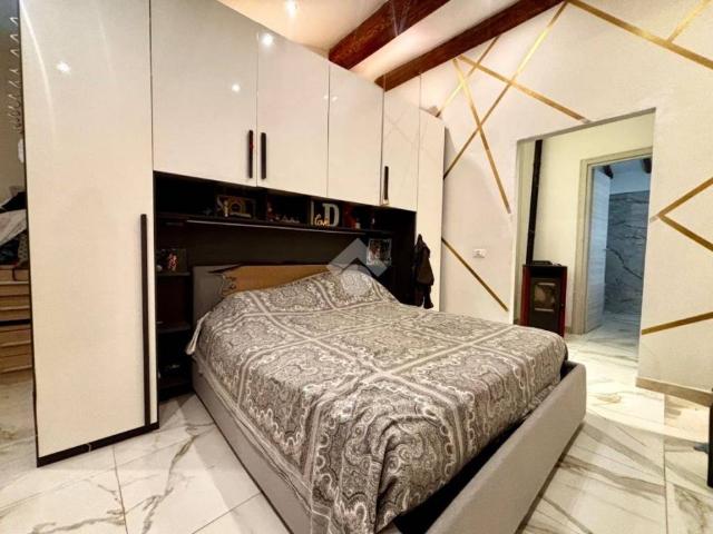 Villa Indipendente in vendita a Prato, Toscana