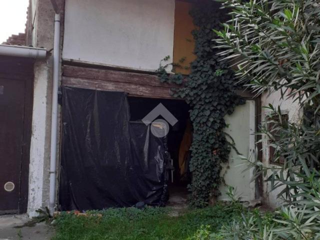 Rustico in vendita a Pregnana Milanese, Lombardia