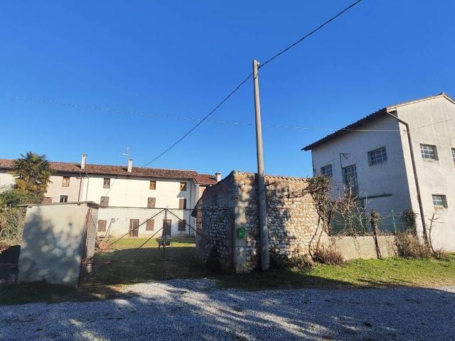 Rustico in vendita a Premariacco, Friuli-Venezia Giulia