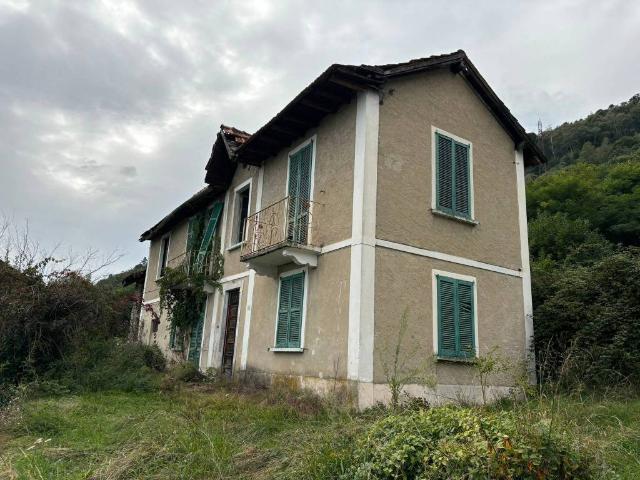 Rustico in vendita a Pollino, Piemonte
