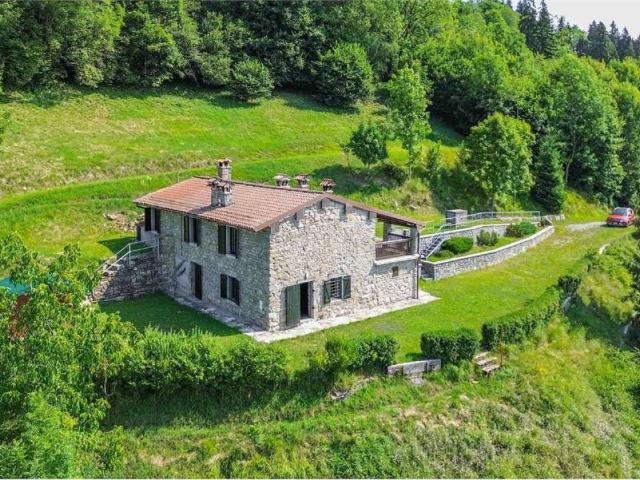 Rustico in vendita a Premolo, Lombardia