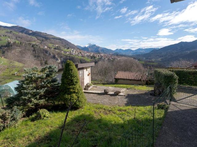 Rustico in vendita a Premolo, Lombardia