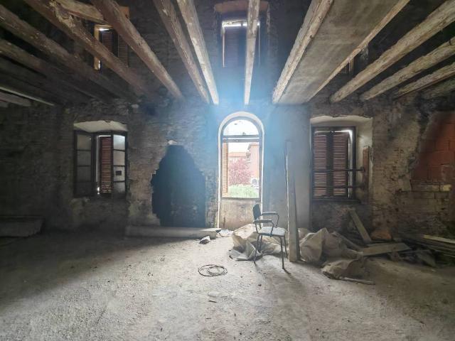 Rustico in vendita a Presezzo, Lombardia