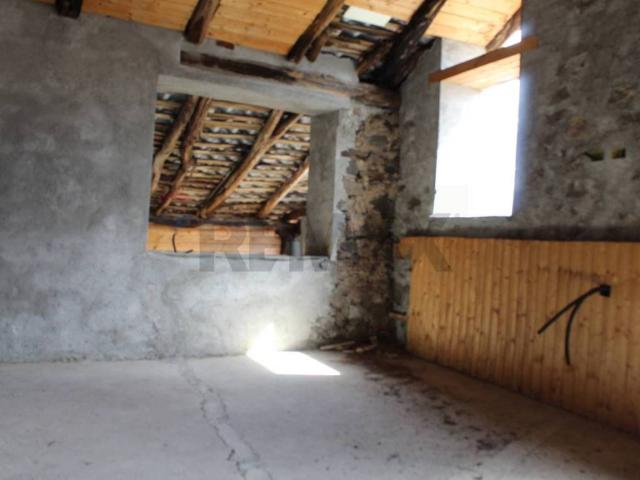 Rustico in vendita a Primaluna, Lombardia