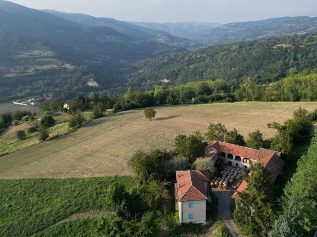 Rustico in vendita a Borgo Carro, Piemonte