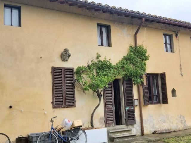 Rustico in vendita a Quarrata, Toscana