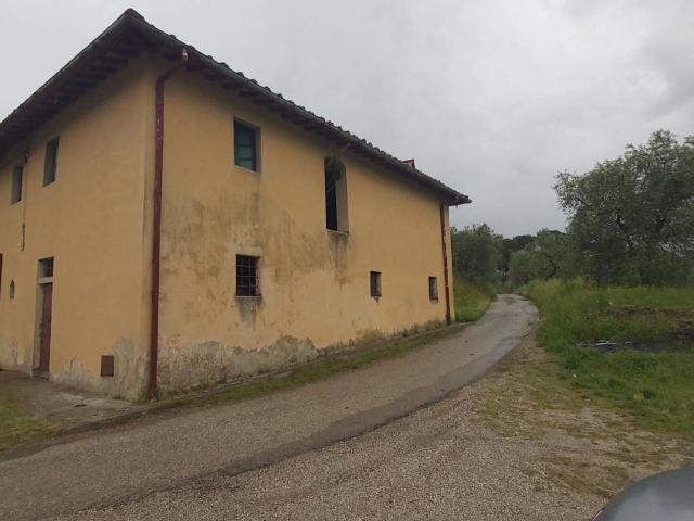 Rustico in vendita a Quarrata, Toscana