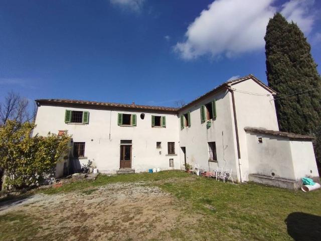 Rustico in vendita a Quarrata, Toscana