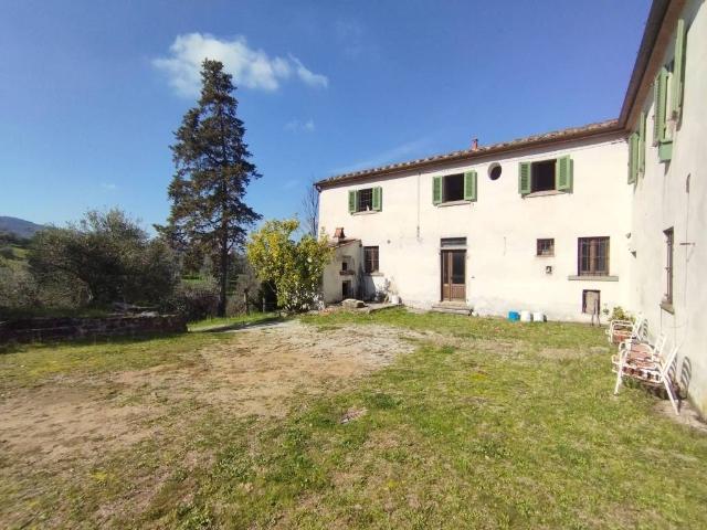 Rustico in vendita a Quarrata, Toscana