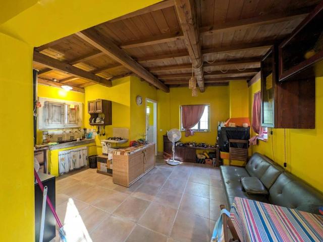 Rustico in vendita a Quarrata, Toscana