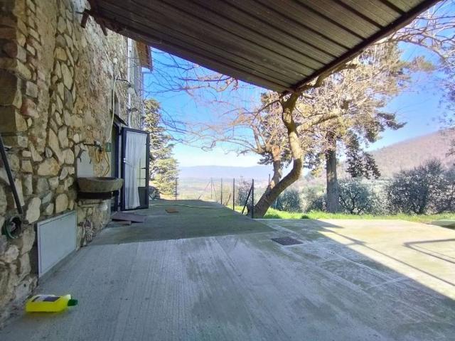 Rustico in vendita a Buriano, Quarrata