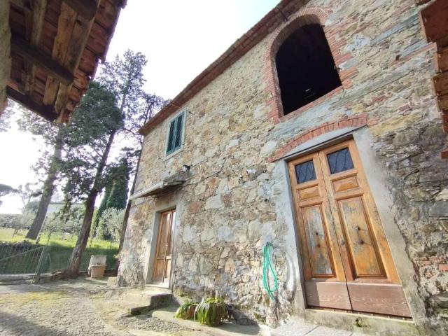 Rustico in vendita a Quarrata, Toscana