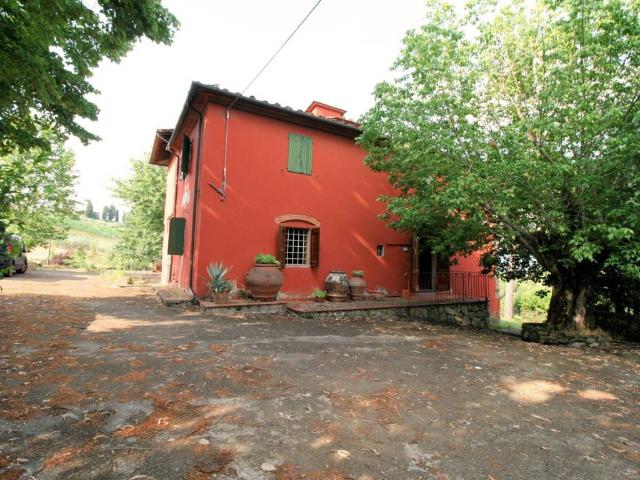 Rustico in vendita a Lucciano, Quarrata
