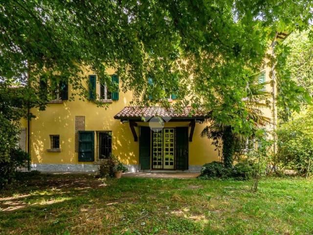 Rustico in vendita a Colline Matildiche, Re