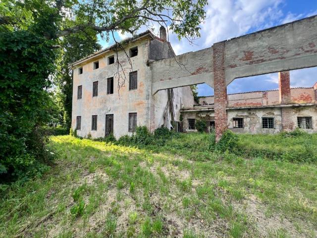 Rustico in vendita a Quinto Vicentino, Veneto