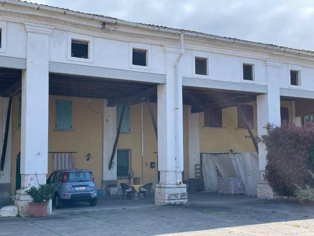 Rustico in vendita a Quinzano D'oglio, Lombardia