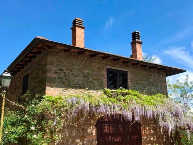 Rustico in vendita a Volpaia, Radda in Chianti