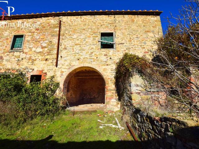 Rustico in vendita a Radda In Chianti, Toscana
