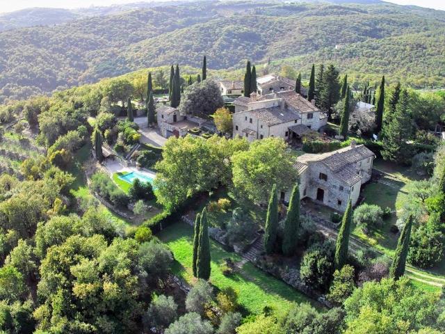 Rustico in vendita a Radda In Chianti, Toscana