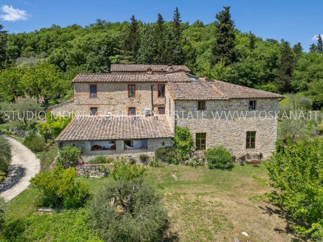 Rustico in vendita a Radda In Chianti, Toscana
