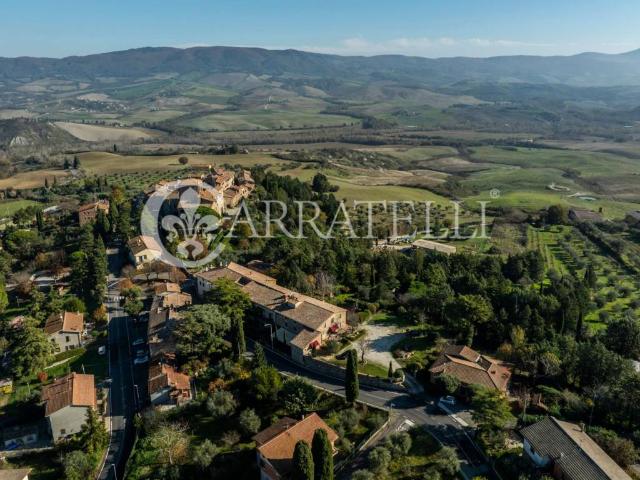 Rustico in vendita a Radicofani, Toscana