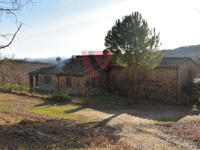 Rustico in vendita a Radicondoli, Toscana