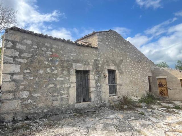 Rustico in vendita a Ragusa, Sicilia