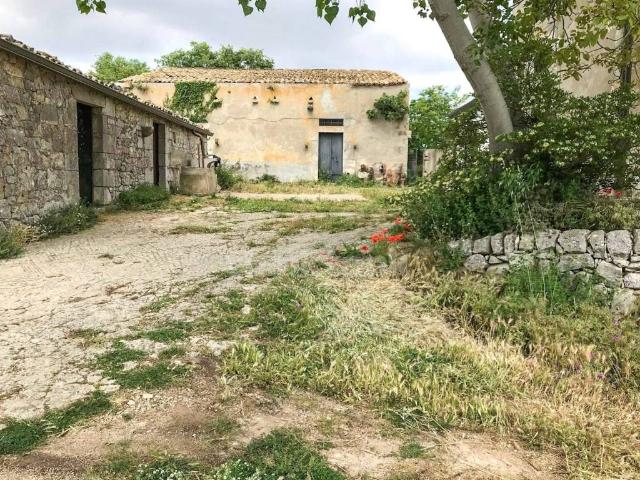 Rustico in vendita a Ragusa, Sicilia