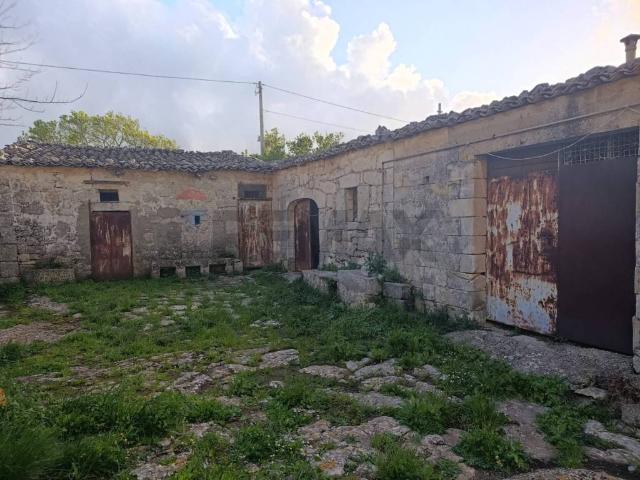Rustico in vendita a Ragusa, Sicilia
