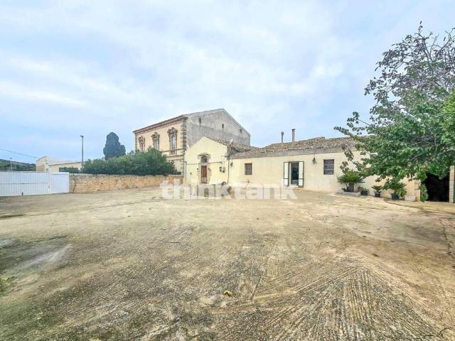 Rustico in vendita a Ragusa, Sicilia