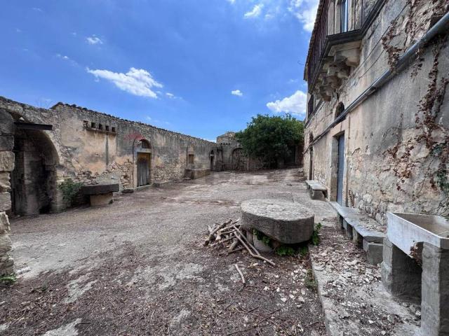 Rustico in vendita a Ragusa Ibla, Ragusa