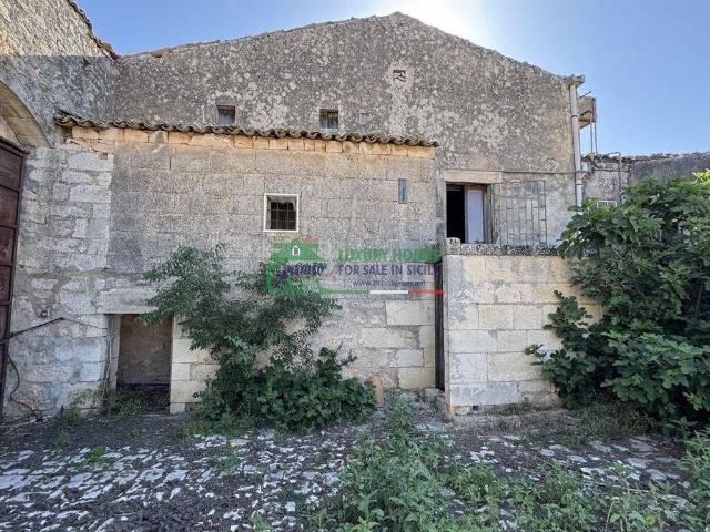 Rustico in vendita a Ragusa, Sicilia