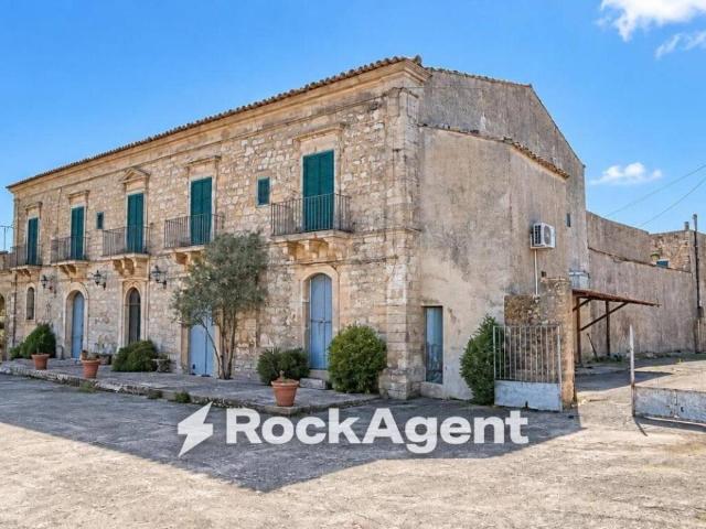 Rustico in vendita a Cimillà, Ragusa