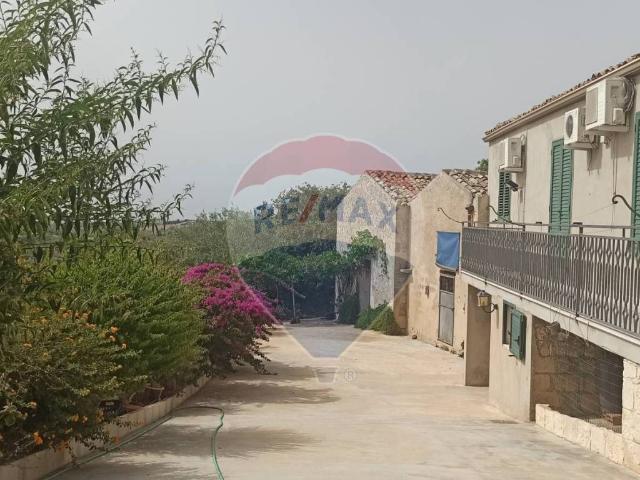 Rustico in vendita a Ragusa, Sicilia