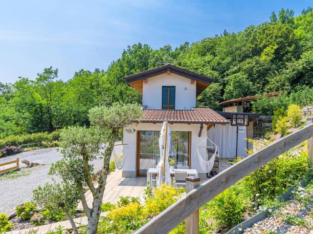 Rustico in vendita a Ranica, Lombardia