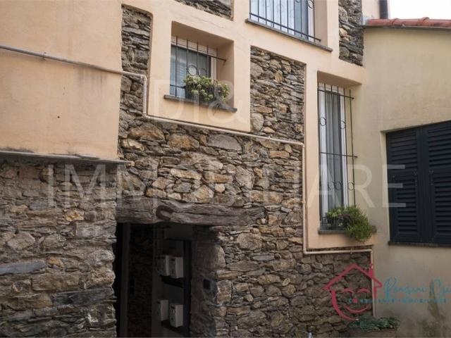 Rustico in vendita a Ranzo, Liguria