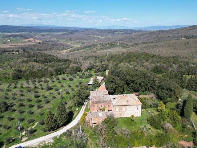 Rustico in vendita a Rapolano Terme, Siena