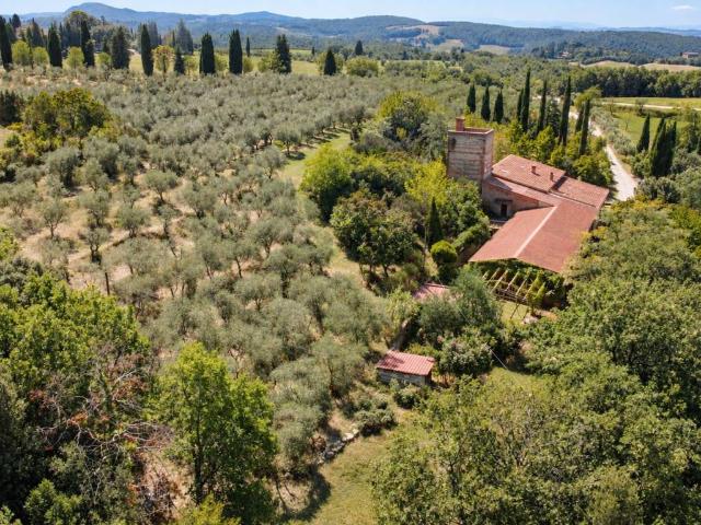 Rustico in vendita a Rapolano Terme, Siena