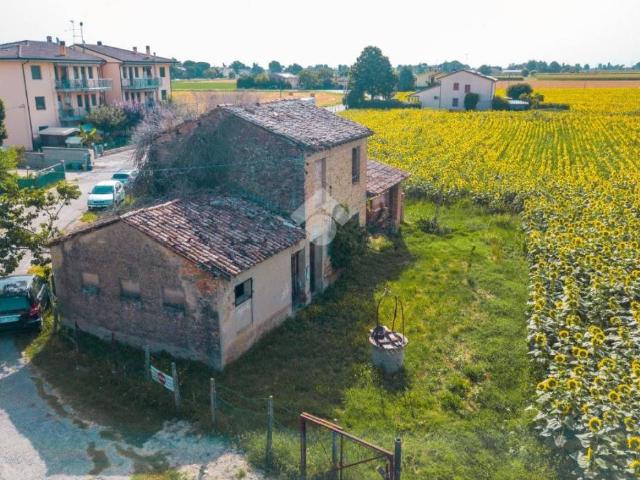 Rustico in vendita a Ravenna, Reggio Emilia