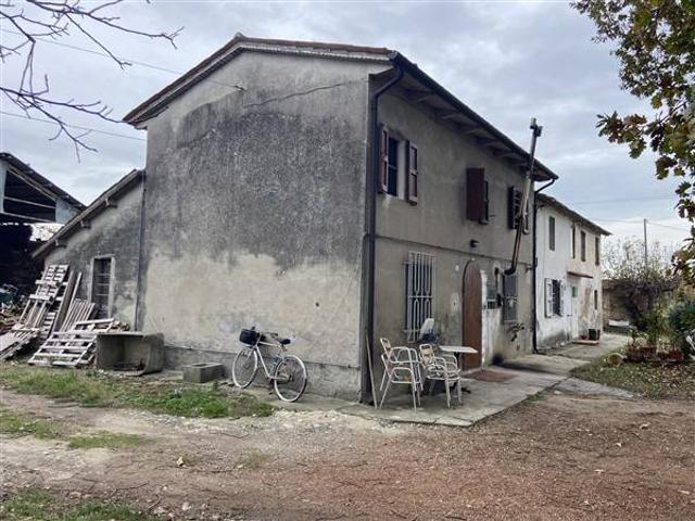 Rustico in vendita a Ravenna, Reggio Emilia