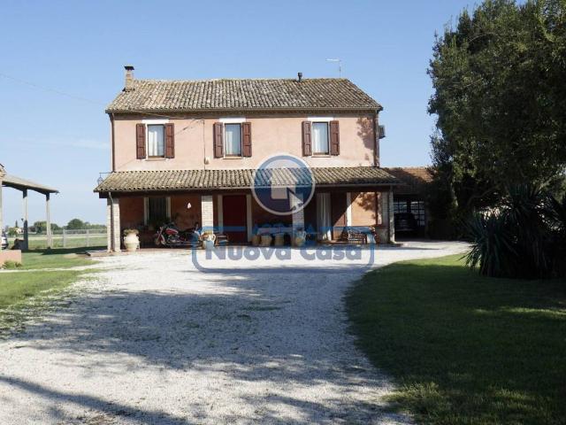 Rustico in vendita a Ravenna, Reggio Emilia