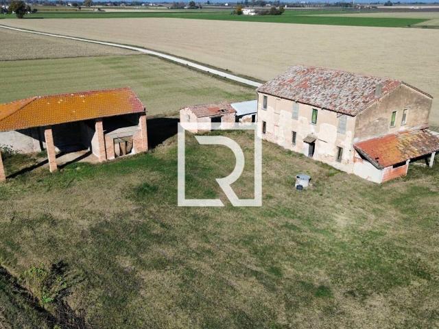 Rustico in vendita a Ravenna, Reggio Emilia