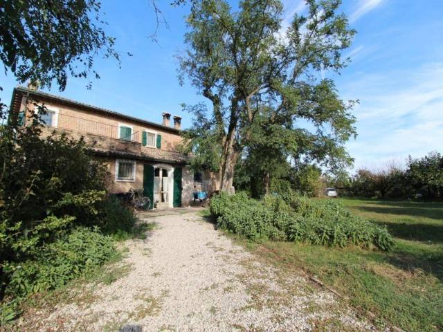 Rustico in vendita a Ravenna, Reggio Emilia