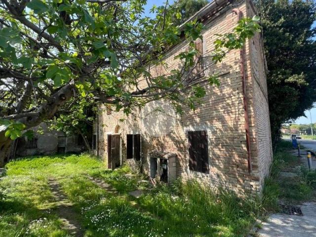 Rustico in vendita a Ravenna, Reggio Emilia